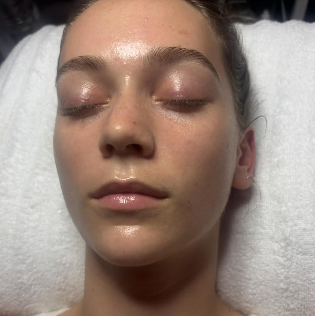 Illuminate & Glow Facial