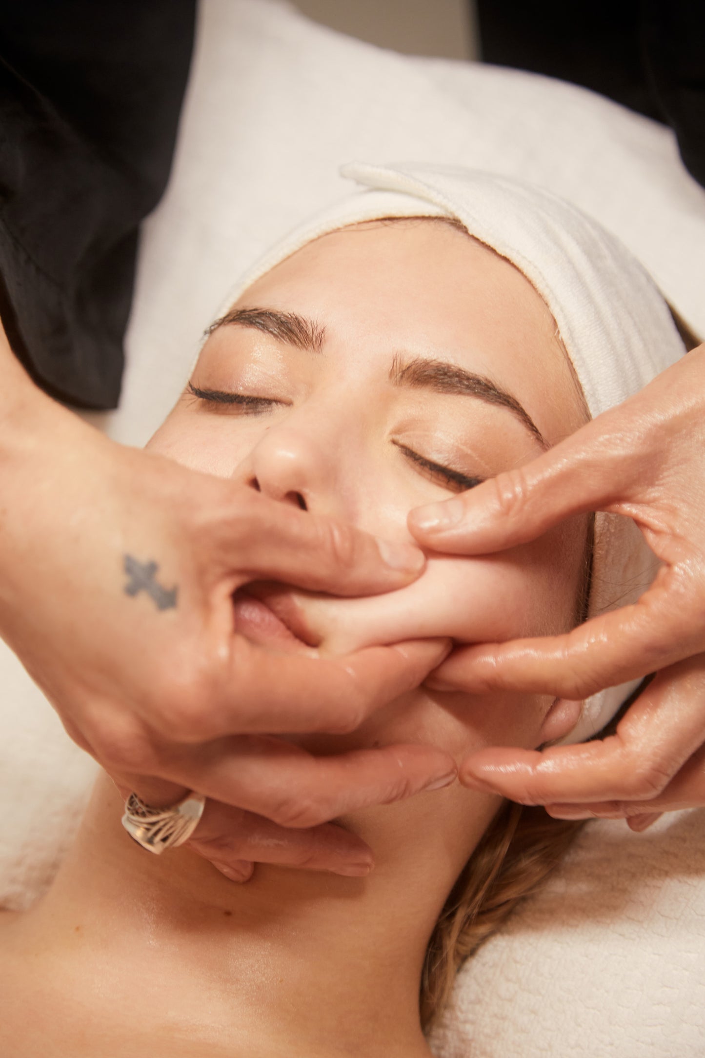 30 Minute Face Sculpting Massage Express